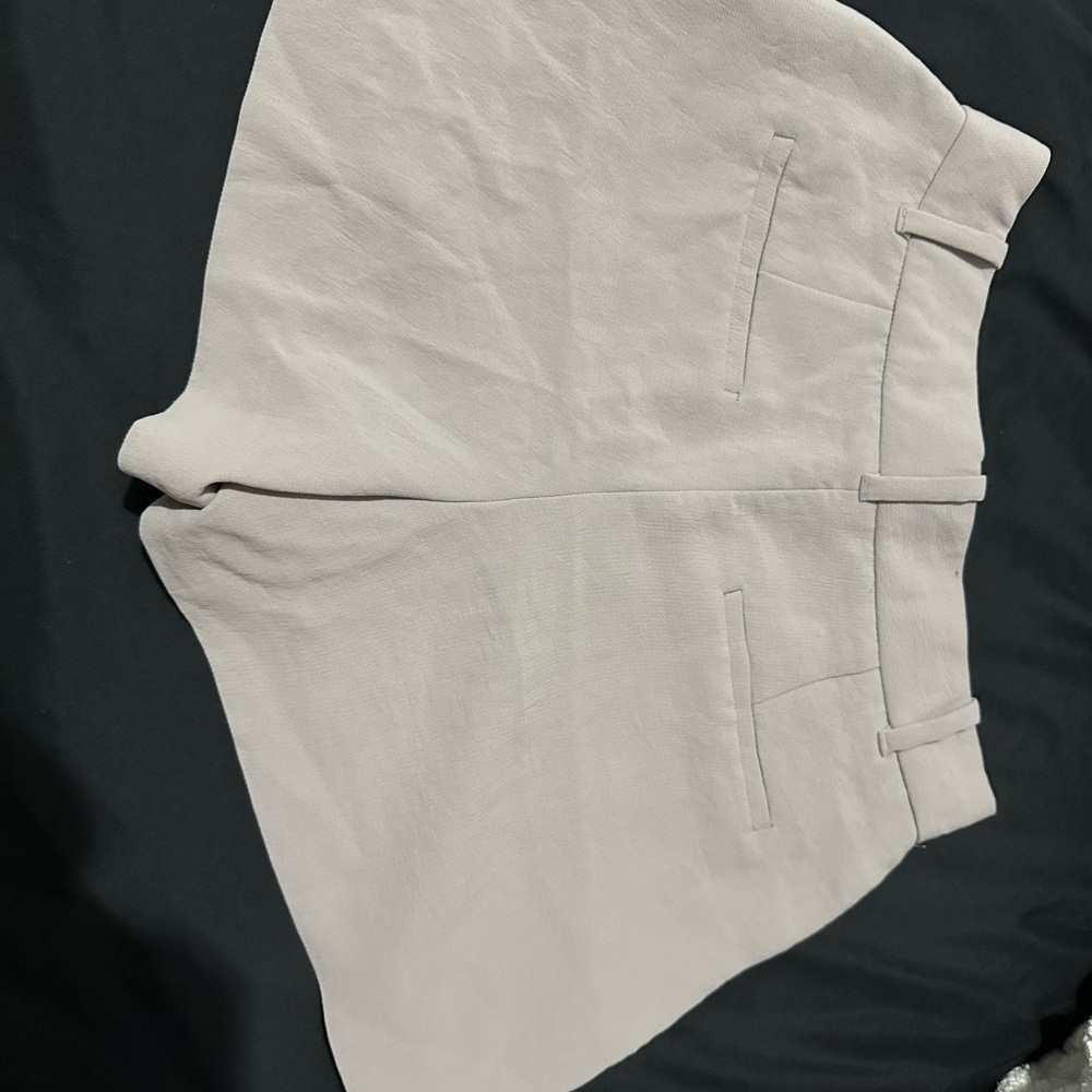 Aritzia Wilfred Anthem short - Picture 14 of 14